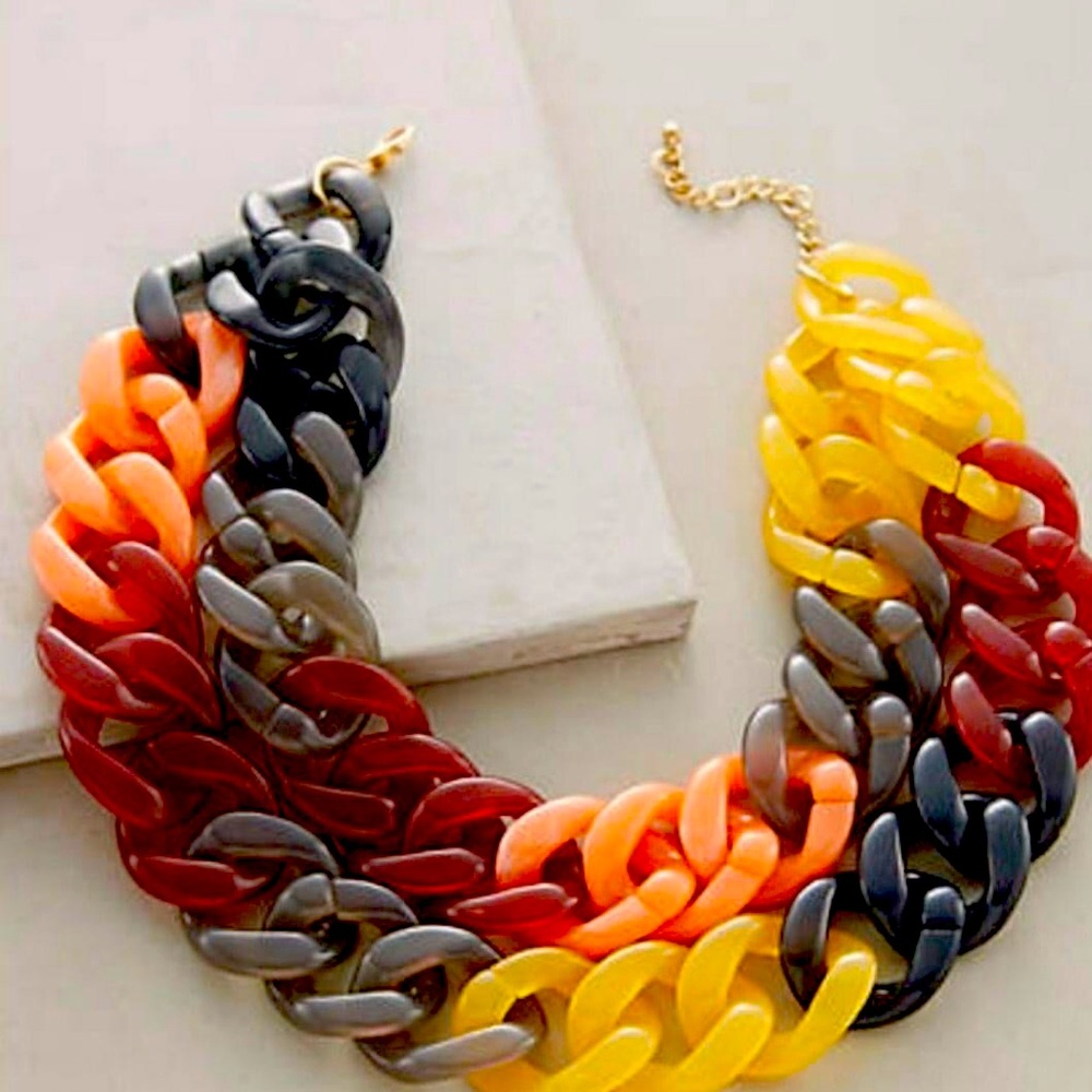 Anthropologie resin lush link necklace